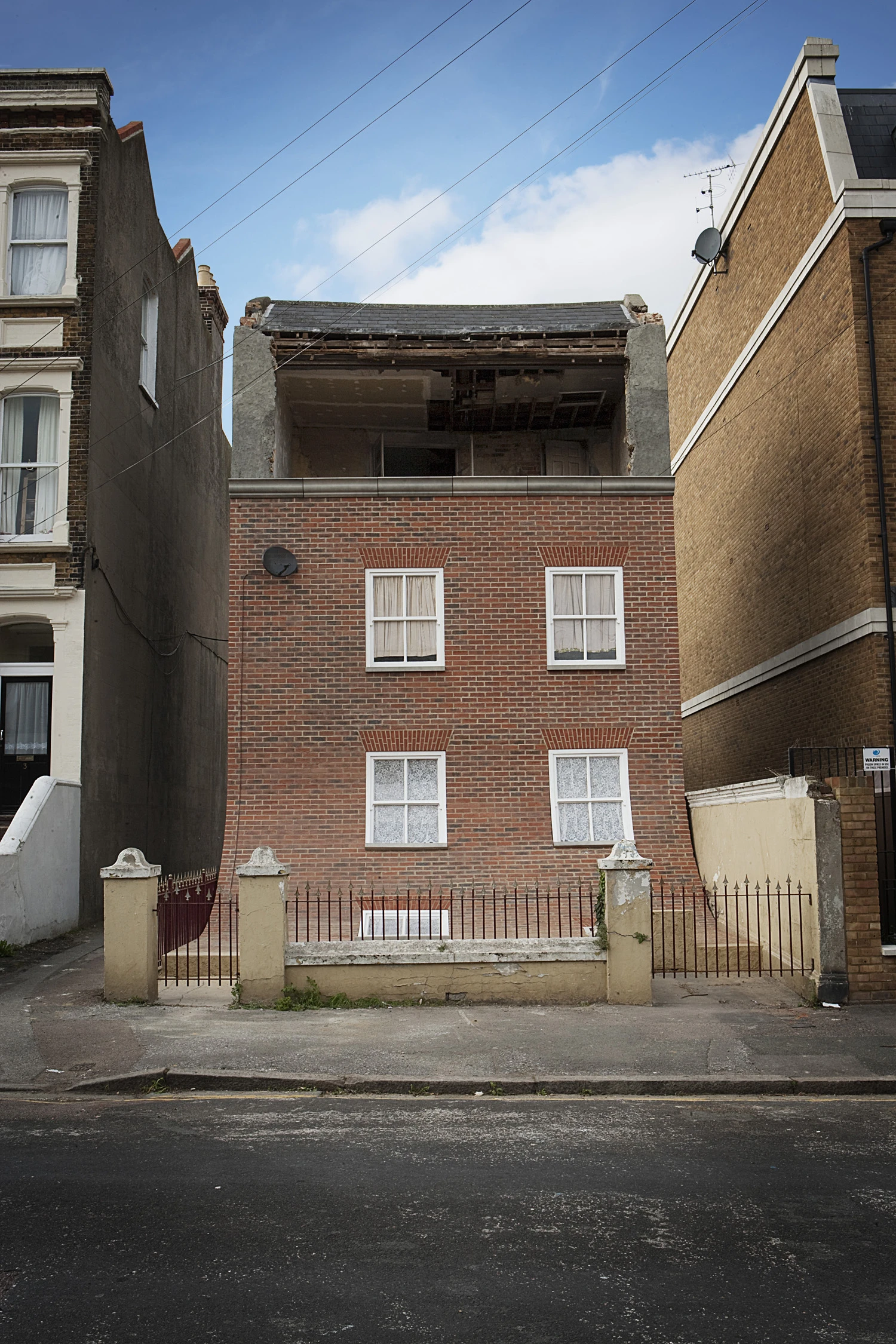 The work is titled From the knees of my nose to the belly of my toes (Photo: Alex Chinneck)