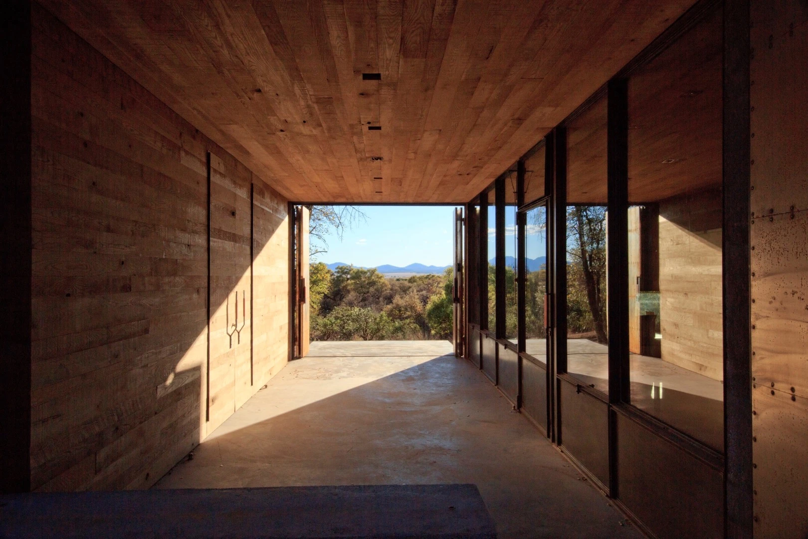 The home is built around a zaguan – essentially a large corridor/living area