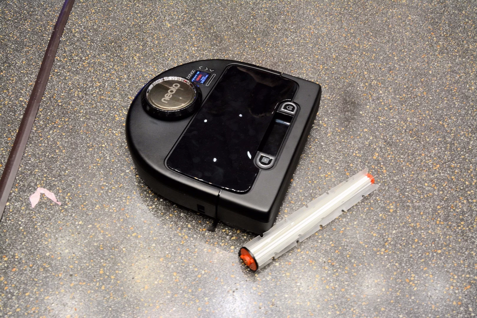 Neato’s SpinFlow Power Clean system