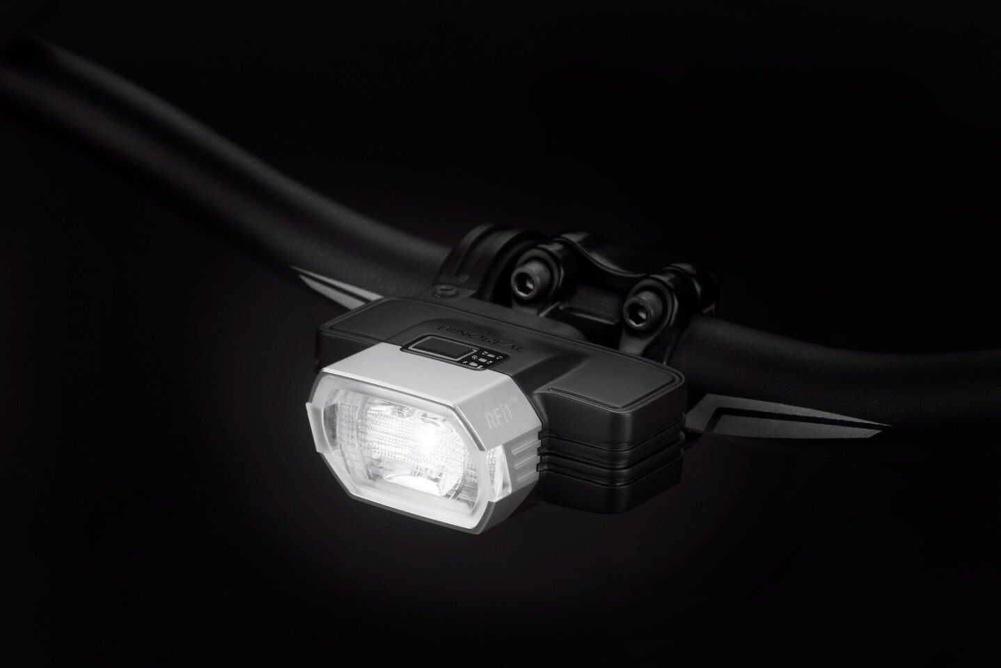 The Radius F1 has a maximum brightness of either 450 or 650 lumens, depending on the model