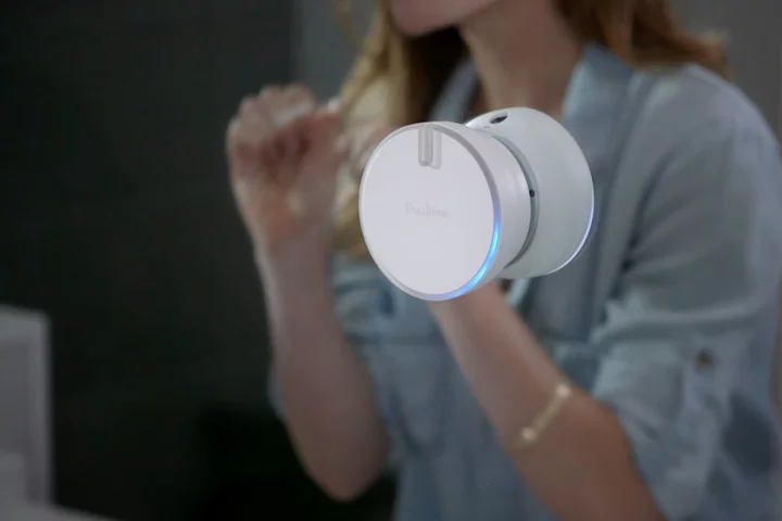 Flosstime motivates users to floss their teeth