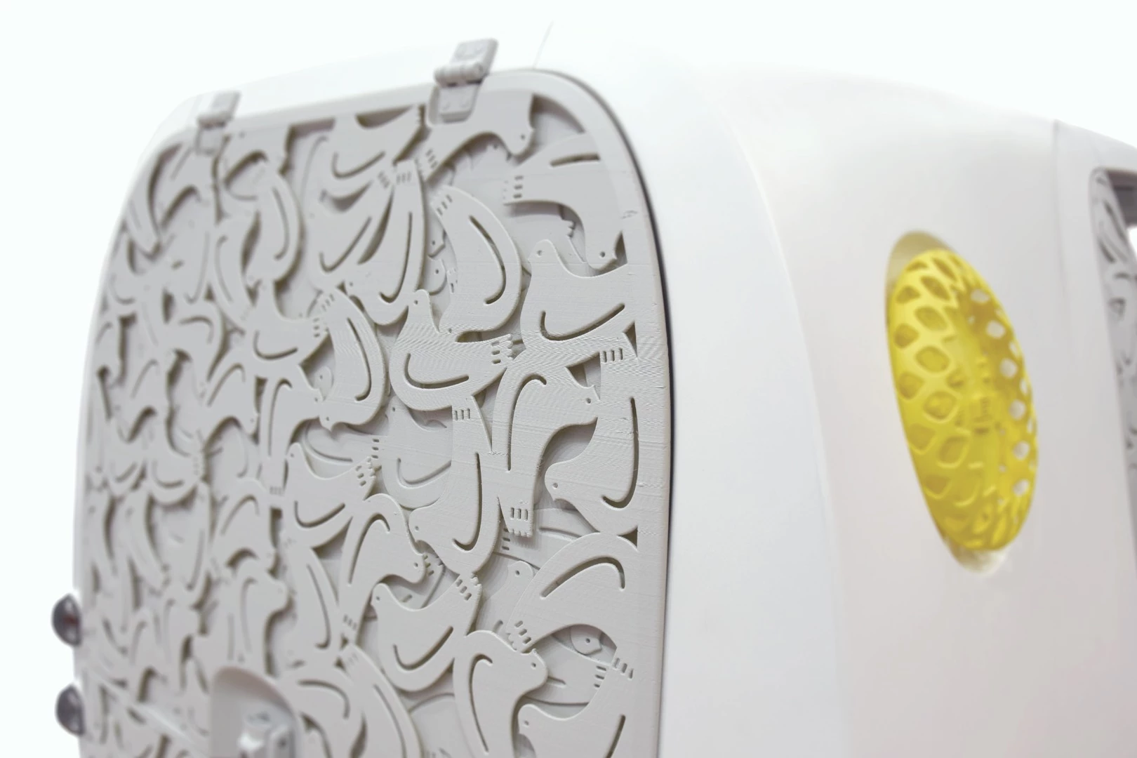 The Micro Commuter makes use of Kabuku's "Rinkak Mass Customization Solutions"