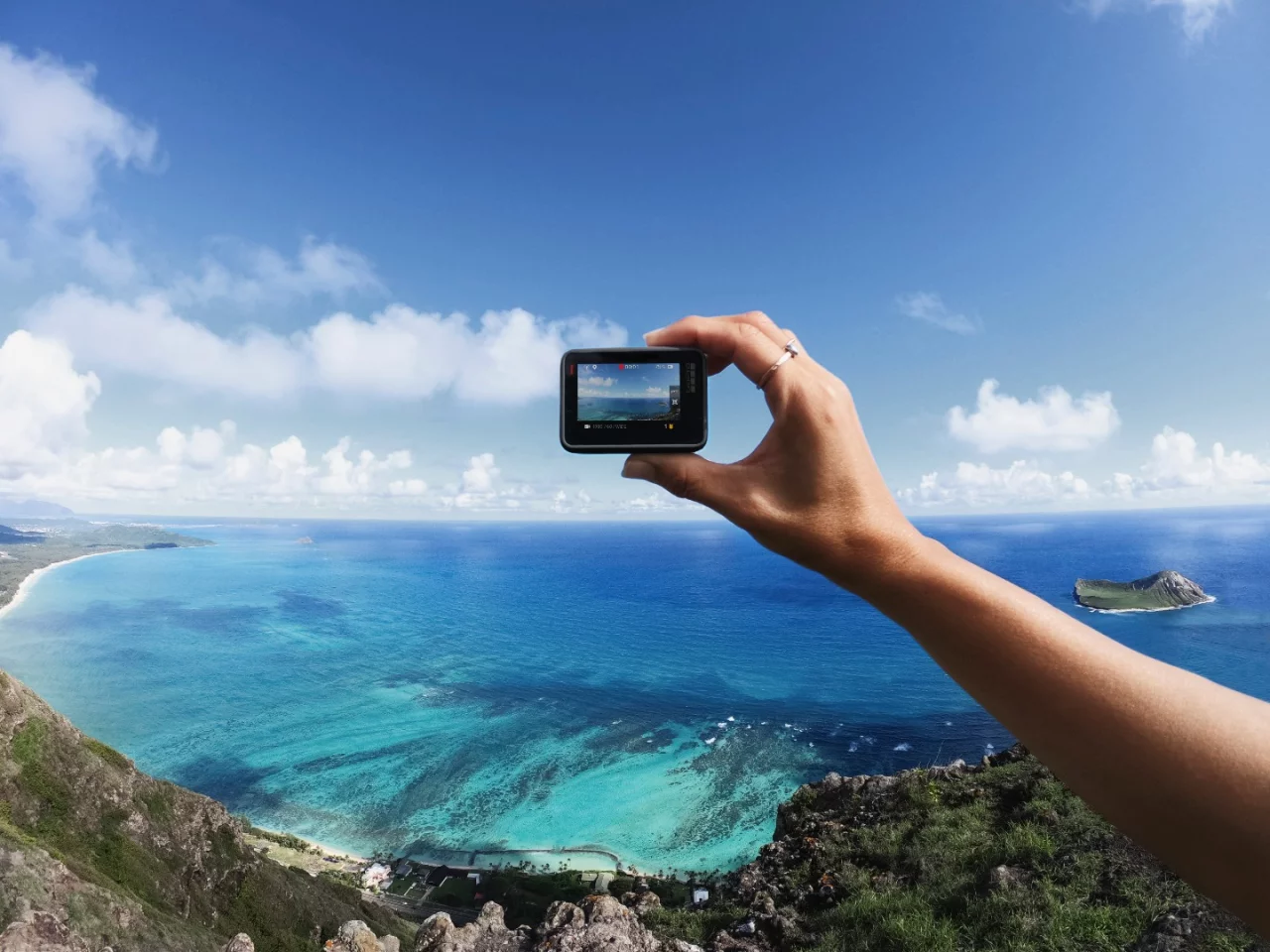GoPro Hero: can be operated through touch screen, voice or smartphone controls