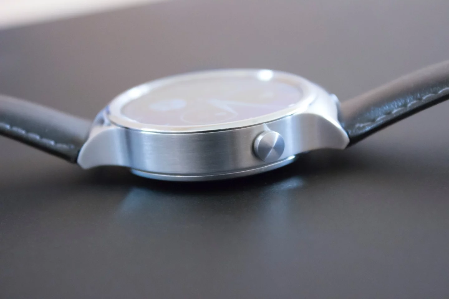 At 11.3 mm (0.44-inch) thick, the Huawei Watch isn't as thin as many regular timekeeping watches
