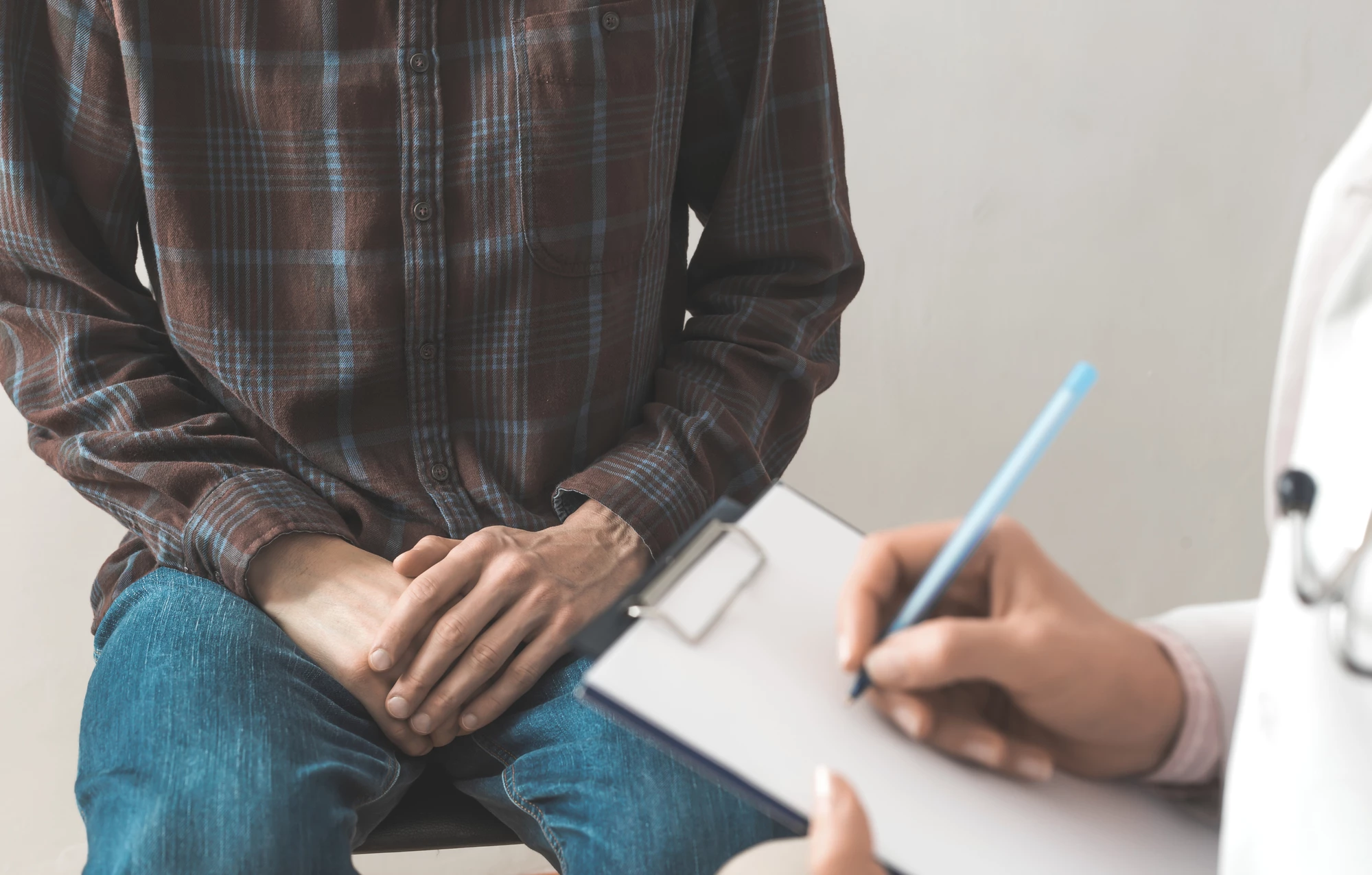 A mathematical model has been used to compare the effectiveness of single-drug and combination-drug treatment of prostate cancer