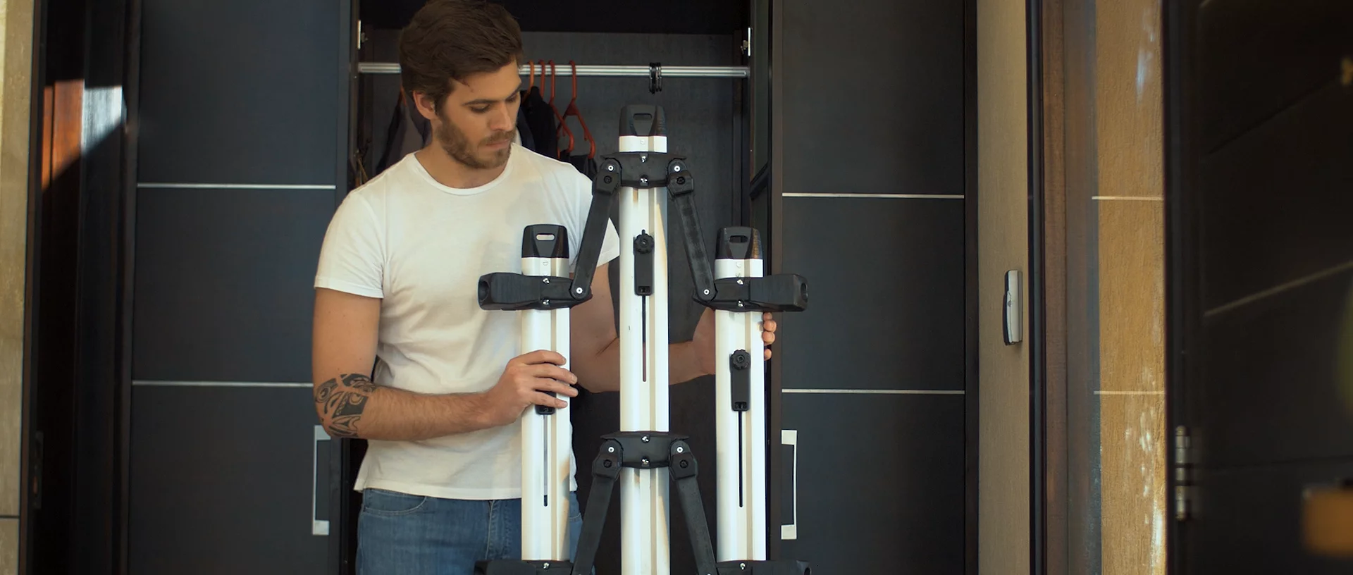 The Lugga roof rack folds up when off the vehicle