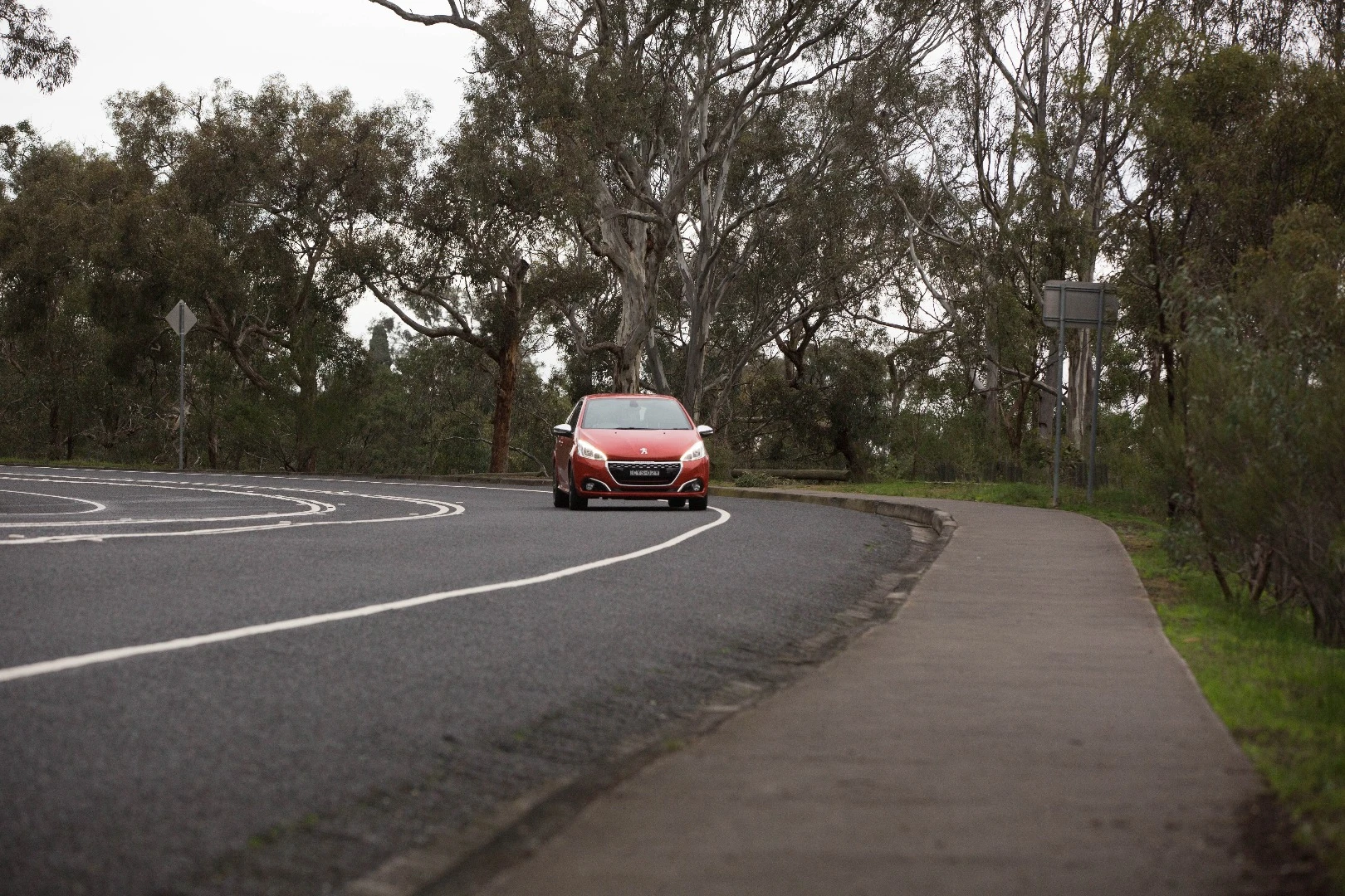 The GTi is neutral as you get close to the limit