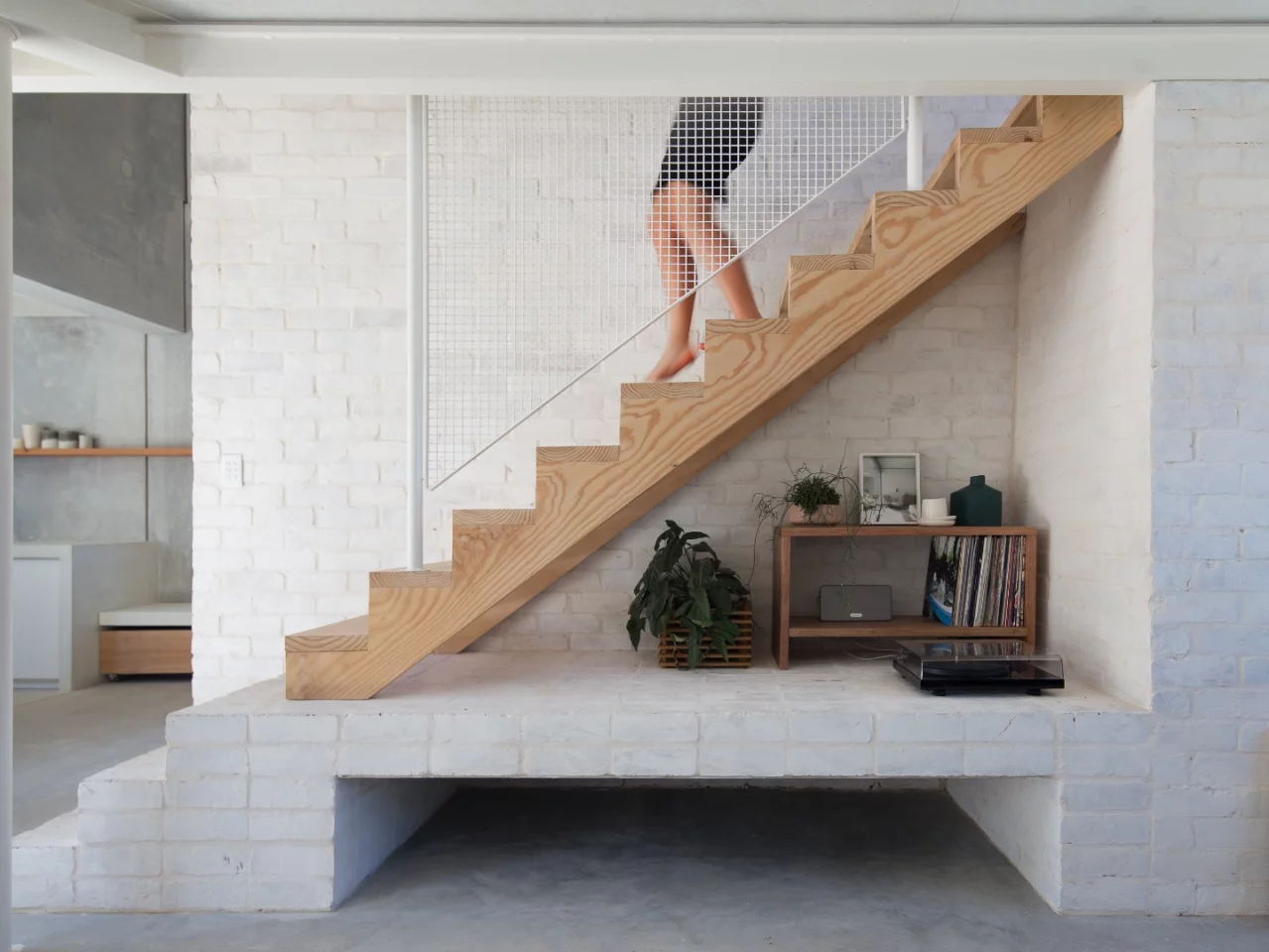Raw materials and recylced bricks were used to build the home