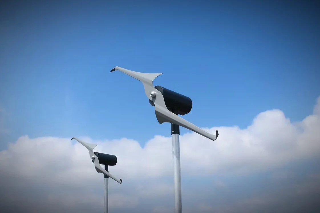 The NG's single rotor measures only 1.5 m (4.92 ft) in diameter, making it about the size of a satellite dish