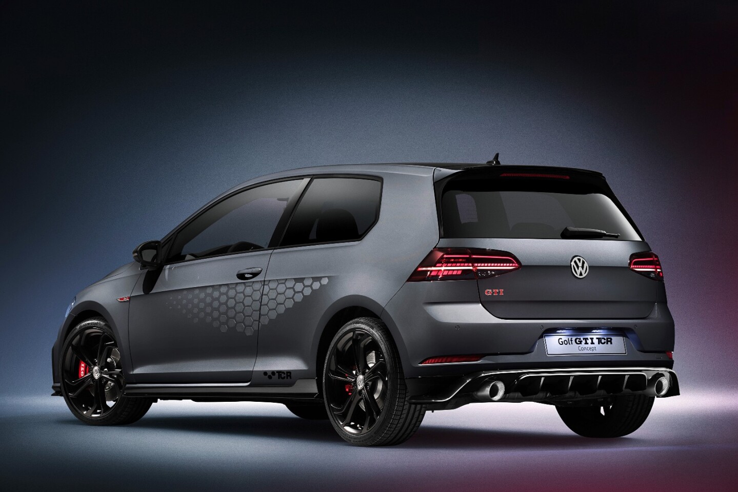 Inside the Golf GTI TCR concept is a 2.0-liter turbocharged four-cylinder engine pumping out 213 kW of power and 370 Nm of torque