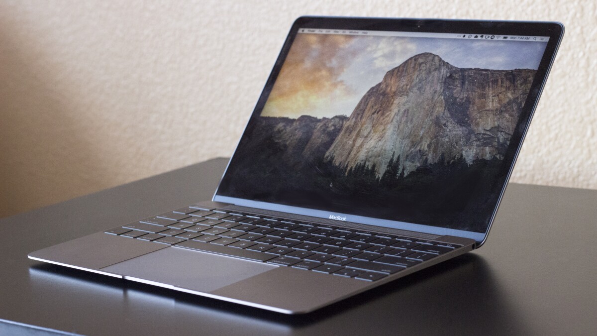 The new MacBook is lighter and thinner than even the 11-in MacBook Air, with a display that goes toe-to-toe with the Retina MacBook Pro (Photo: Will Shanklin/Gizmag.com)