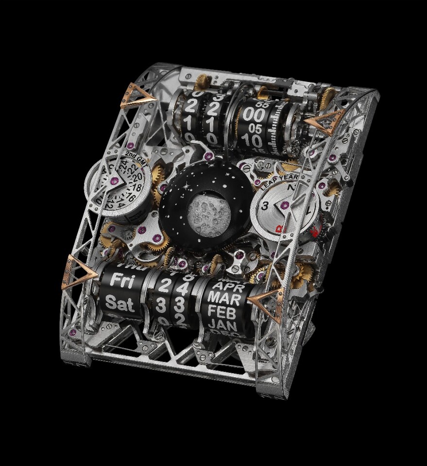 The Hysek Colossal has over 1,000 components