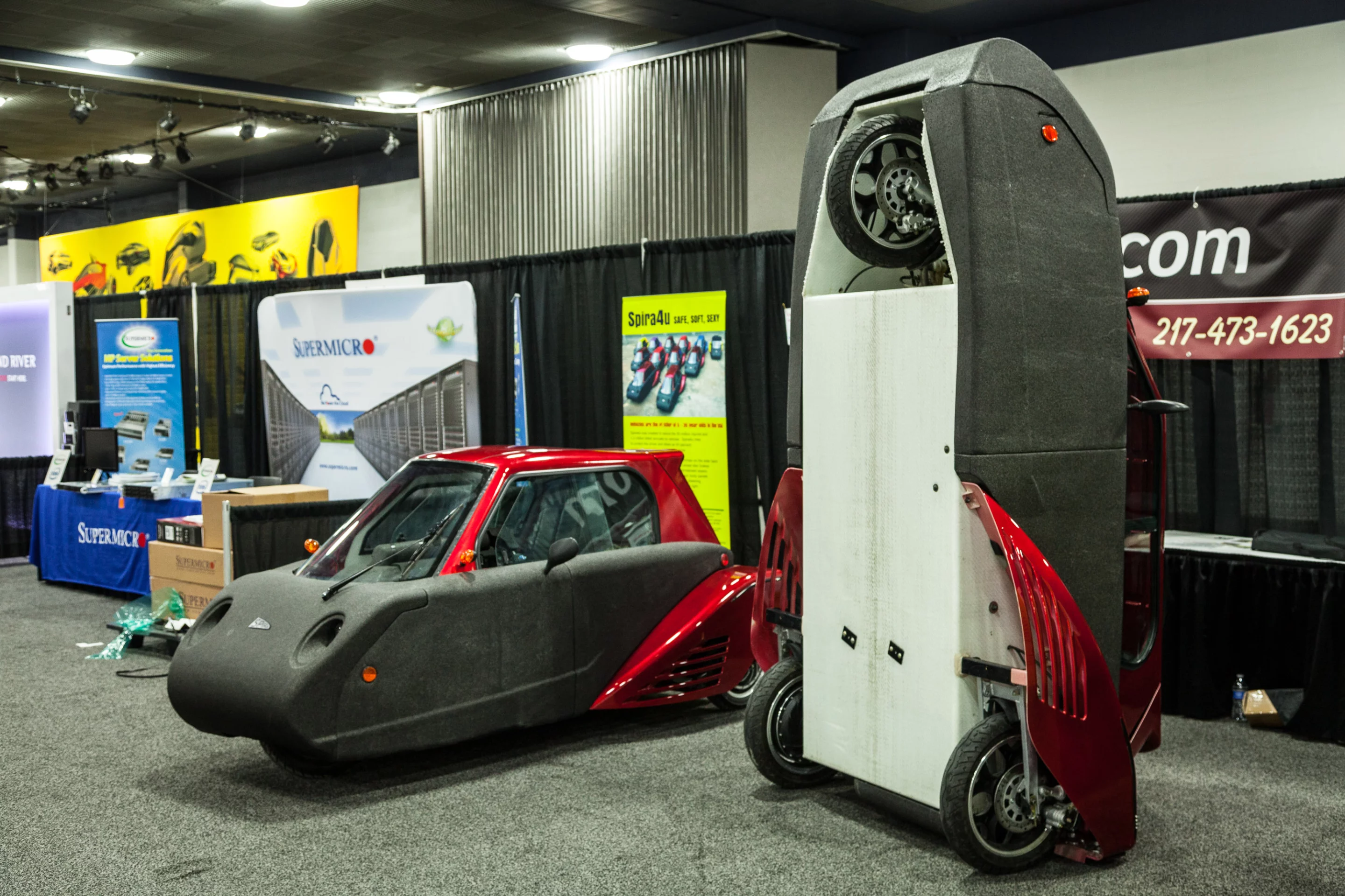 The Spira4u is light enough to be lifted up and parked on its rear (Photo: Loz Blain/Gizmag.com)