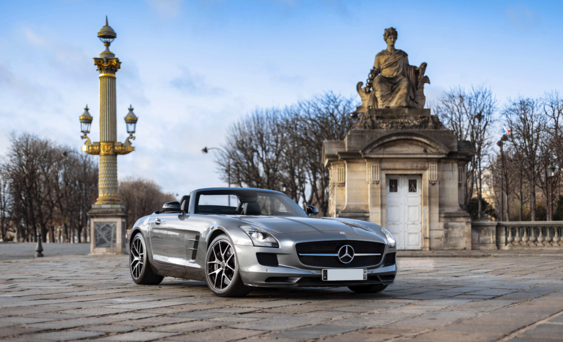 $418,576 | €324,224 | 2014 Mercedes-Benz McLaren SLS GT AMG Roadster Final Edition | Auction Description: Artcurial
