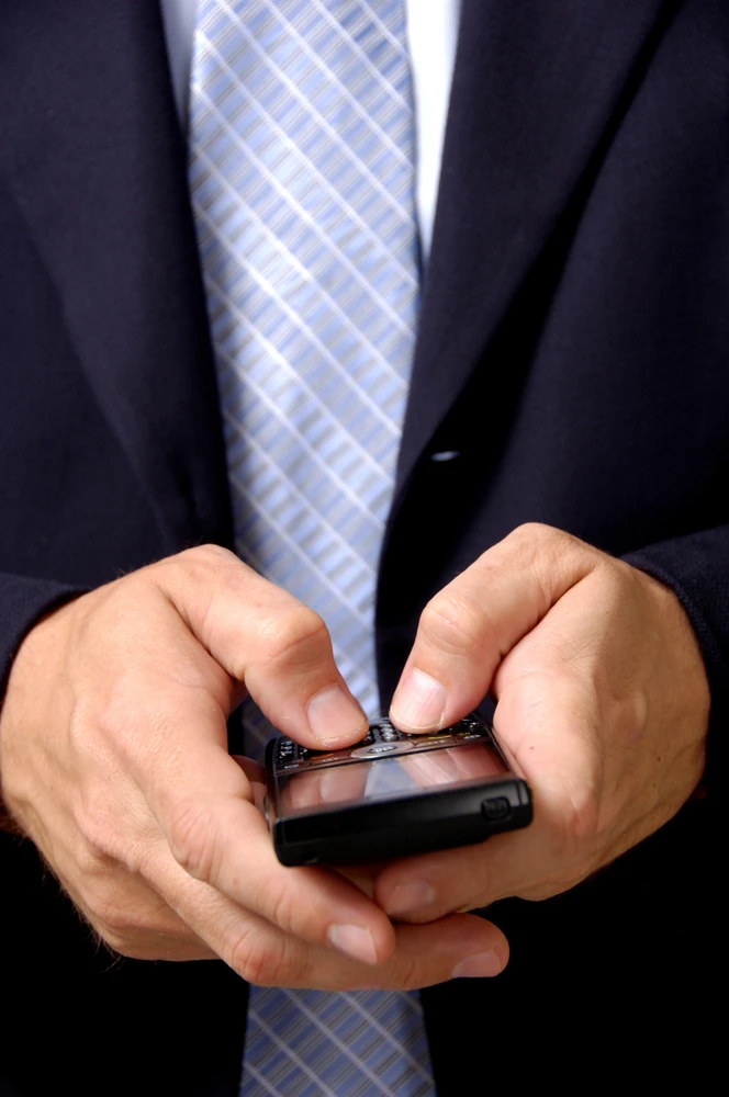 "X-ray" vision may soon be possible on cell phones by tapping into the terahertz band of the electromagnetic spectrum (Photo via Shutterstock)