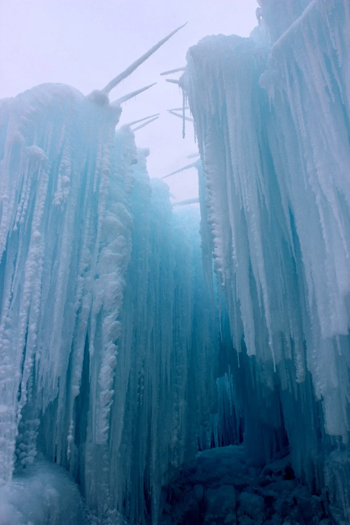 Details of the Edmonton Ice Castle