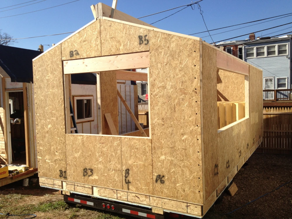 Construction process - all SIPs panels complete (Photo: Paul Burk Photography)