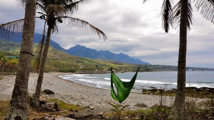 Chammock is a hammock chair that can be strung between trees