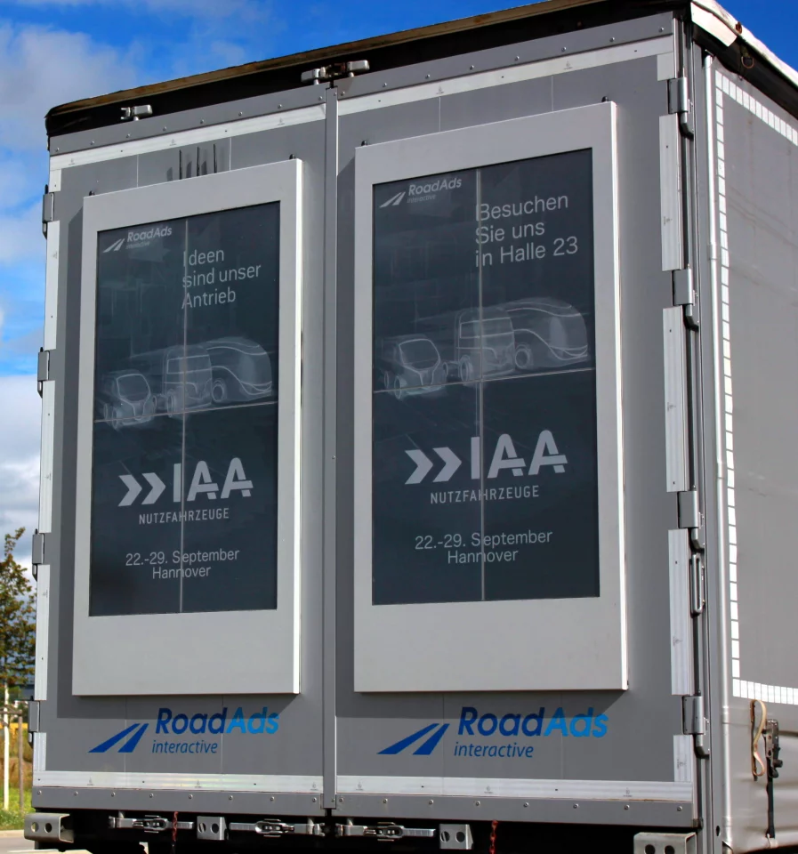 Each RoadAds unit is equipped with GPS, 4G and Wi-Fi modules