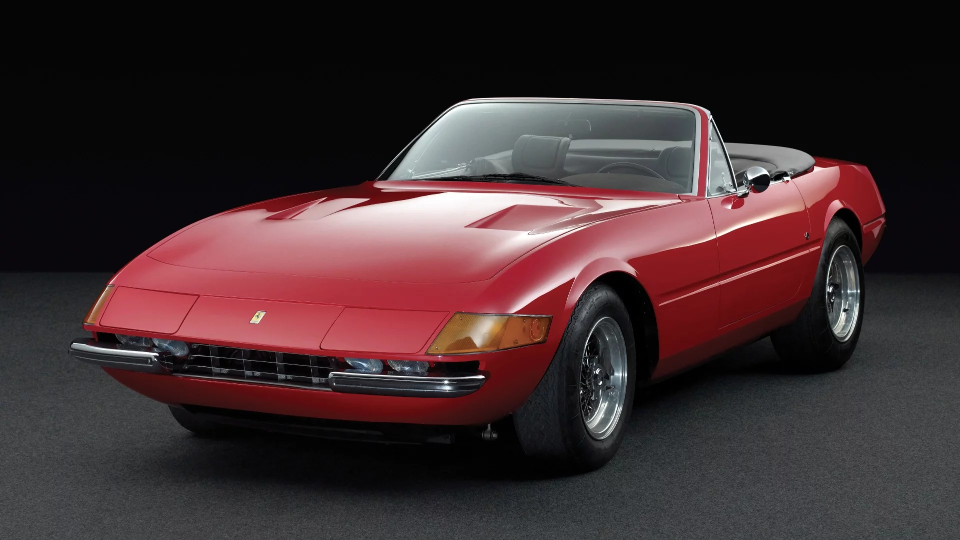 The Daytona Spider has evolved into one of Maranello’s most celebrated models, forever remembered as the company’s final vintage grand touring spider. The Spider was also produced in small quantities, with just 121 examples built until the model was discontinued in 1973. This 1973 Ferrari 365 GTB/4 Daytona Spider by Scaglietti fetched €2,156,000