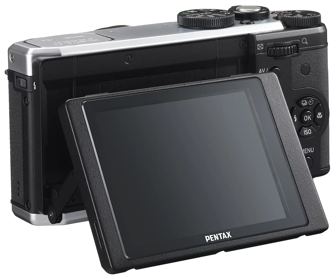 The MX-1 has a tilting 3-inch, 920,000 dot LCD display panel with anti-reflective coating and a viewing angle of 170 degrees