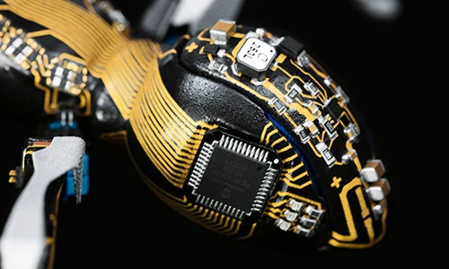 The use of Molded Interconnect Device technology sees visible, three-dimensional circuit structures integrated into laser-sintered shaped components during the build process