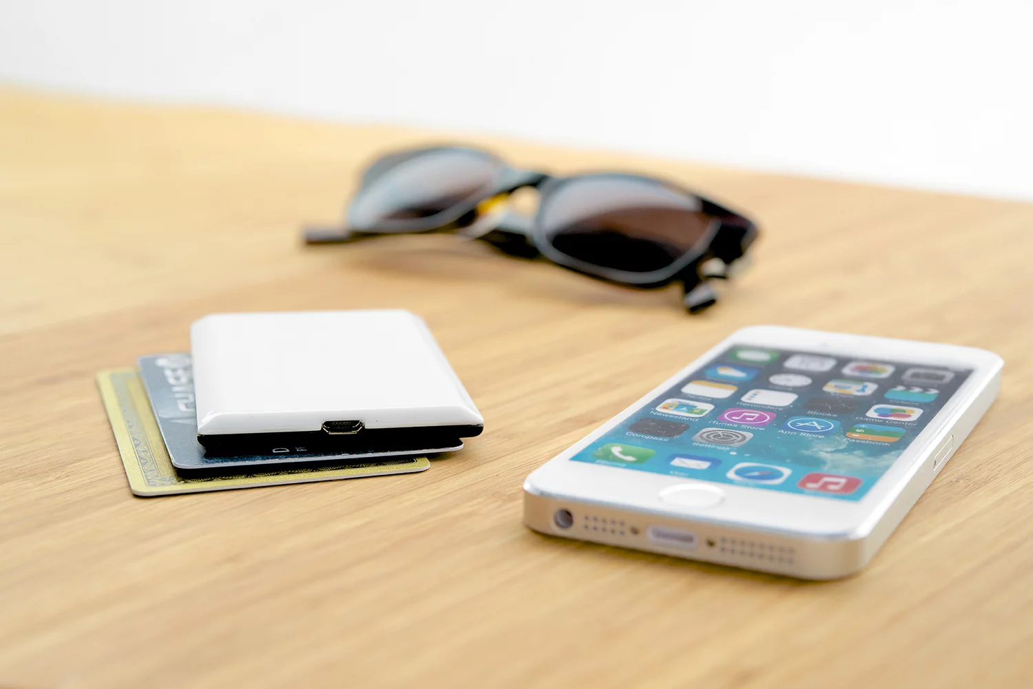 The Nova Bluetooth iPhone flash costs $60