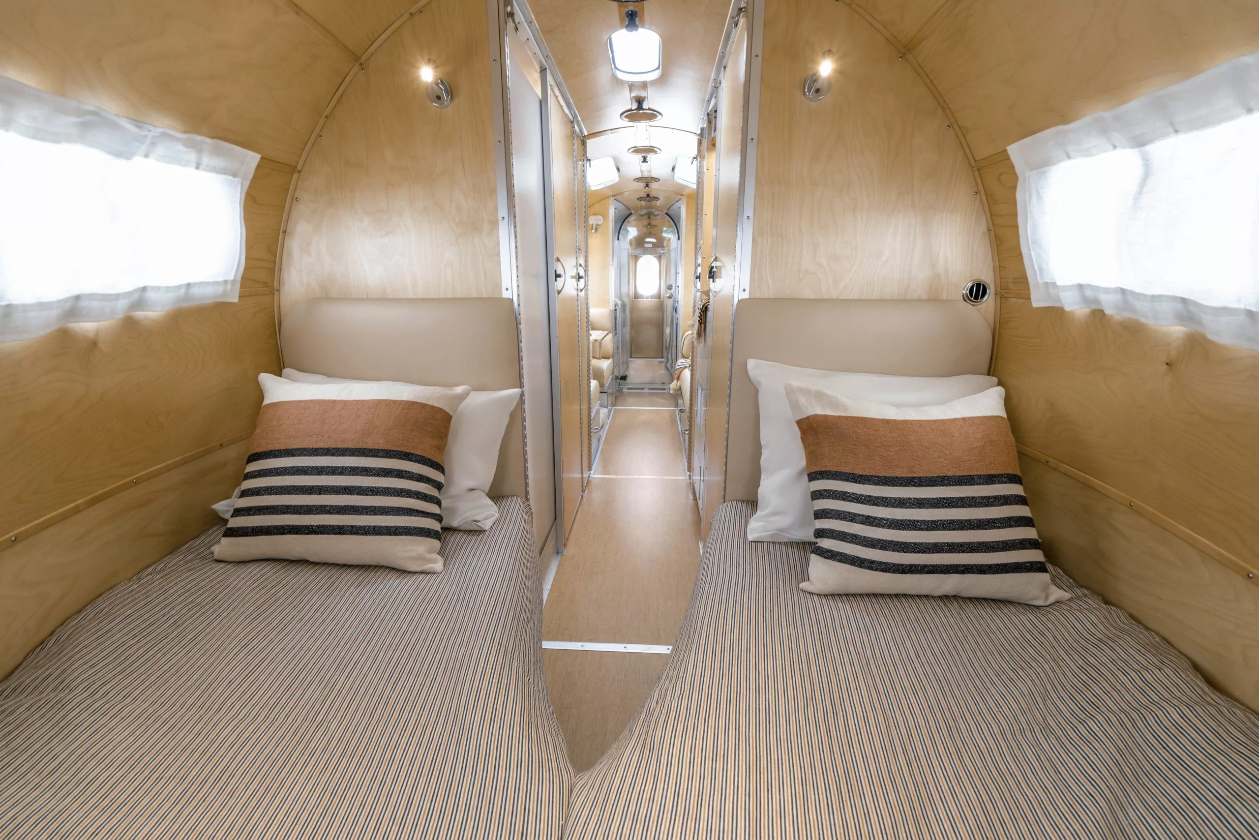 The rear king bed splits into two twins