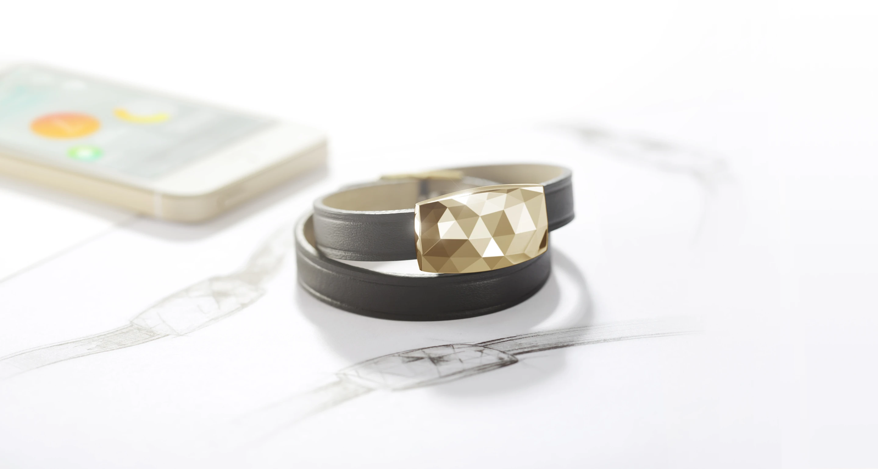 Netatmo's JUNE bracelet in gold