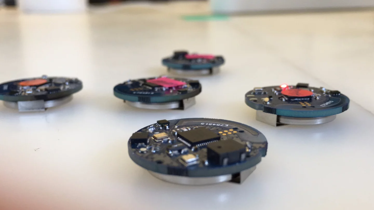 The capsule that gives the oombrella its smarts