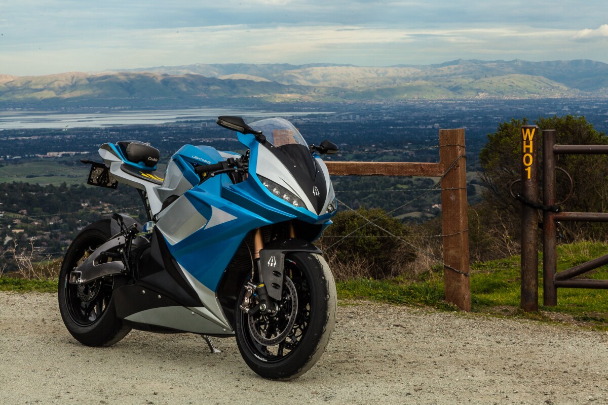 Behind the LS-218 stretches Silicon Valley (Photo: Loz Blain/Gizmag.com)