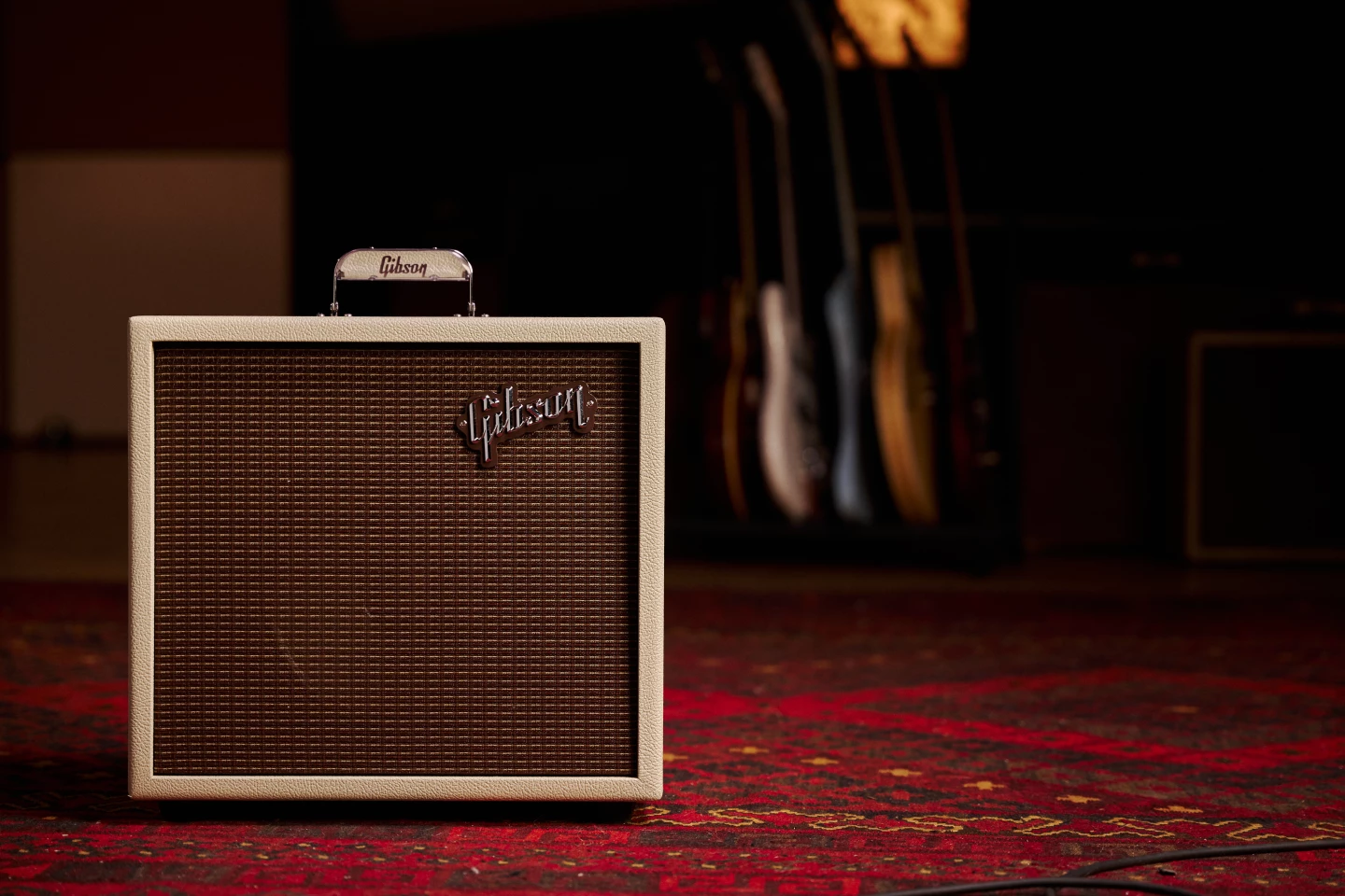 The Falcon 5 is a seven-watt single-ended combo amp that can switch down to three watts for smaller spaces