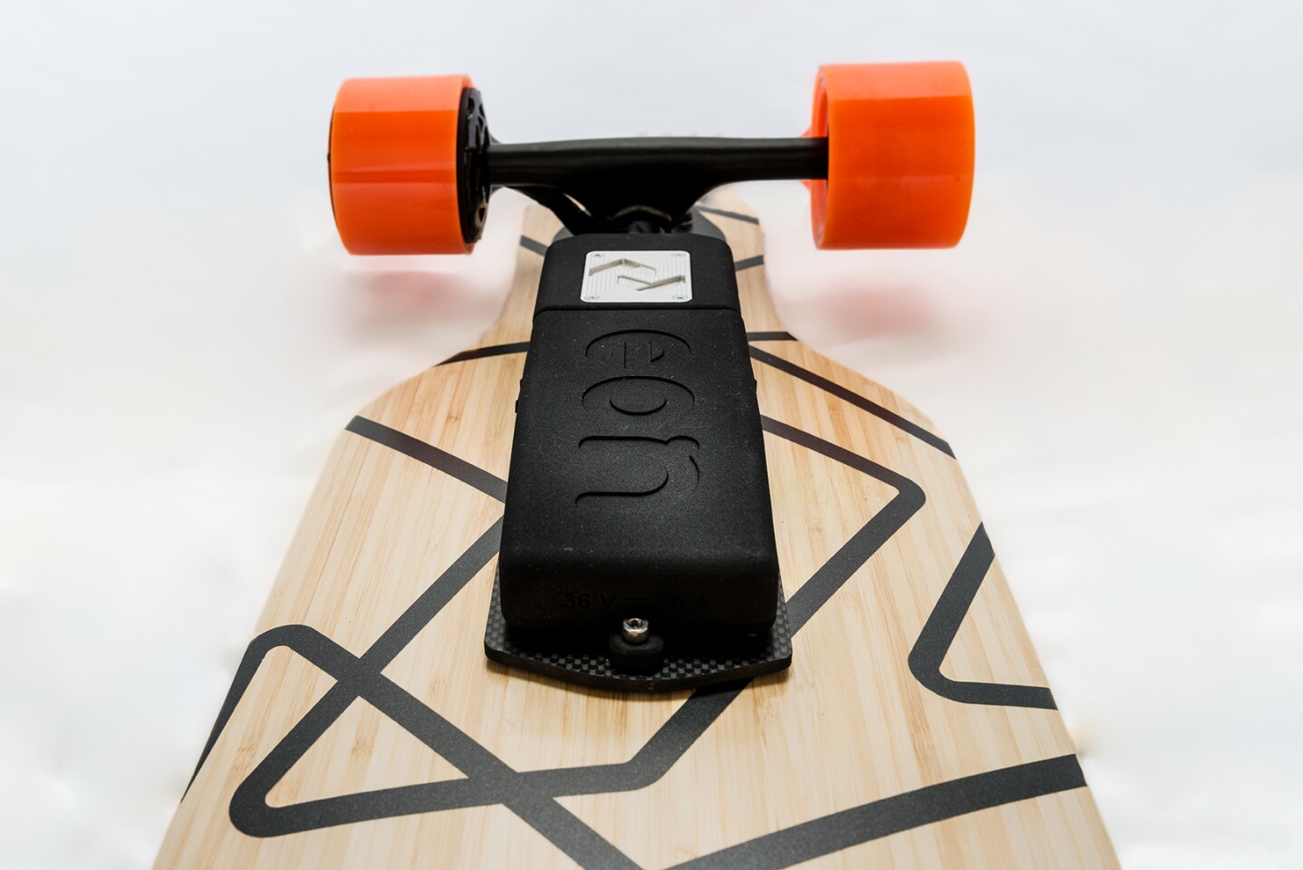 Eon drive adds a motorized wheel (or two) to skateboards