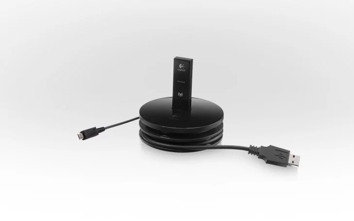 Recharge the headset using the universal micro-USB cable - even while you're still playing