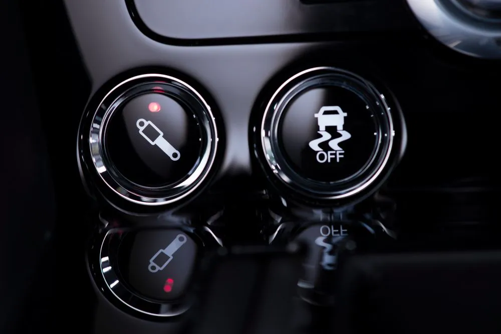 S has adopted a new 3-stage adaptive damping system with Sport, Normal and Track modes