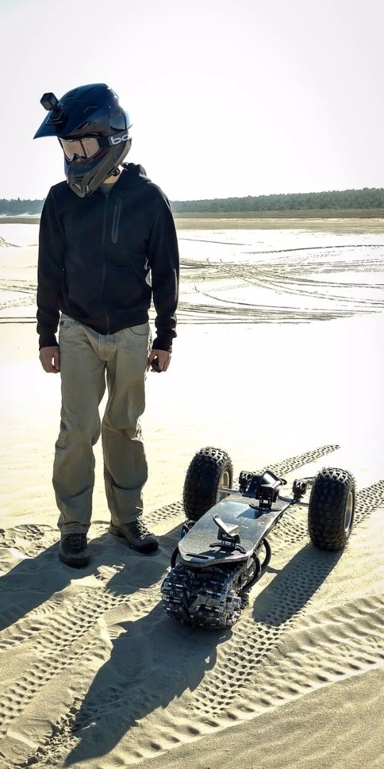 Laying track with the Flux Track 1 all-terrain electric board