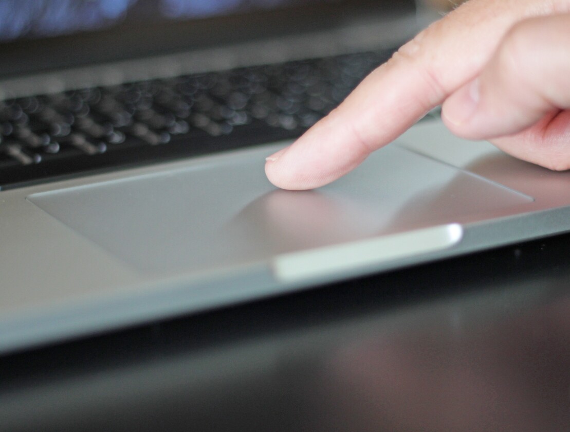 Le trackpad utilise le même 