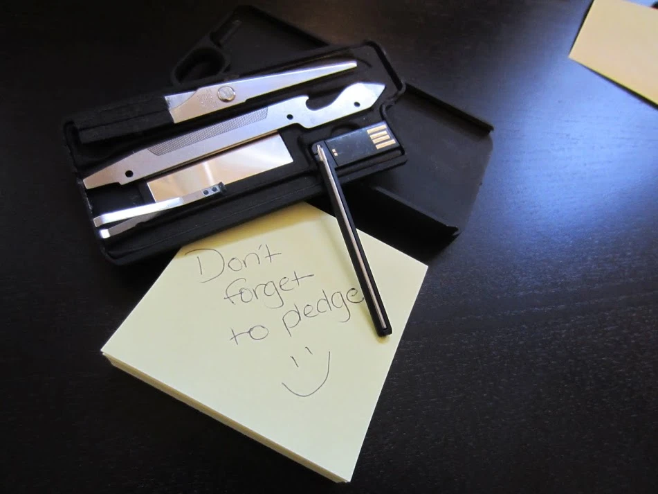 The Urban toolset includes scissors, a ruler, a nail file and other tools