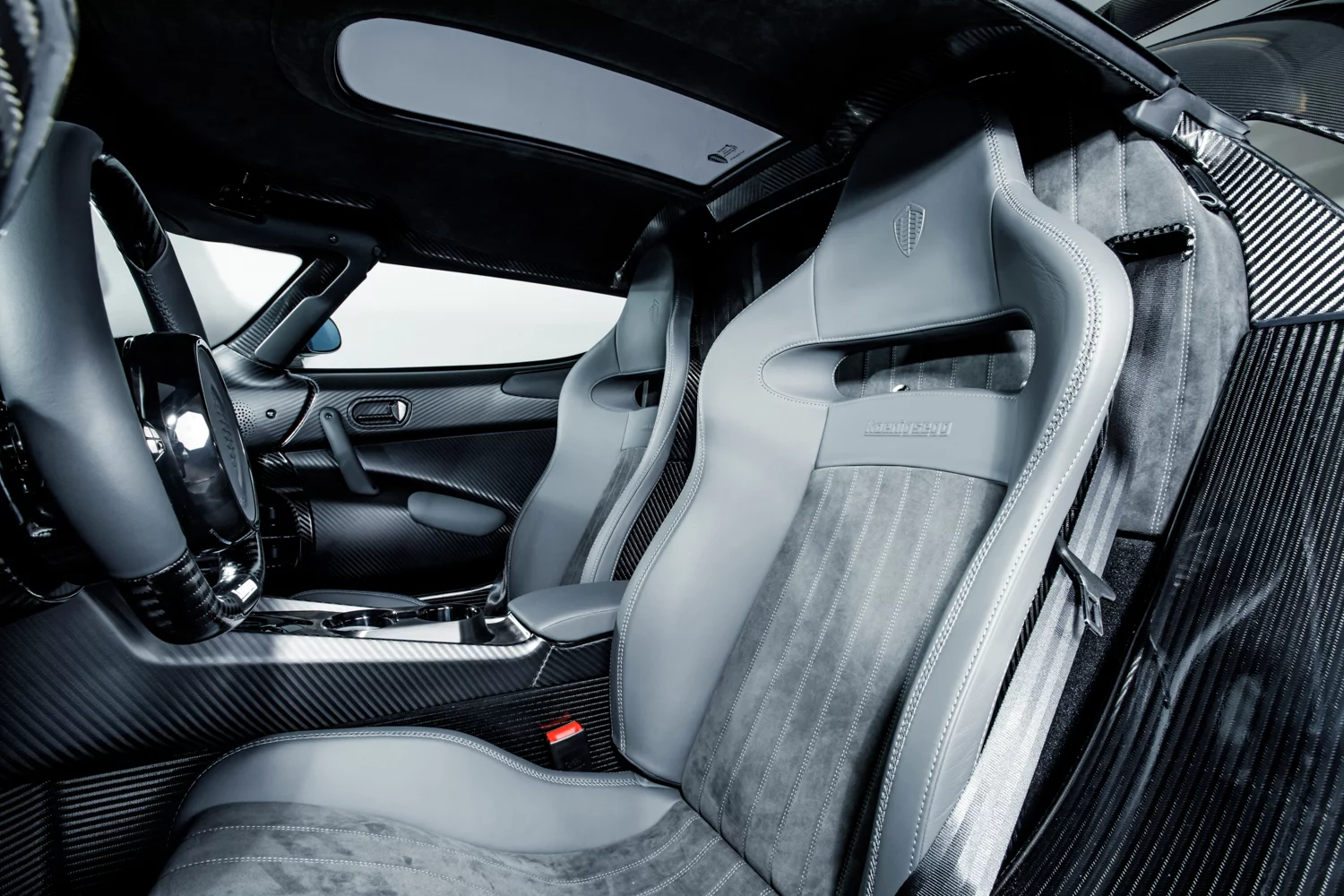 Koenigsegg's KNC Regera: interior