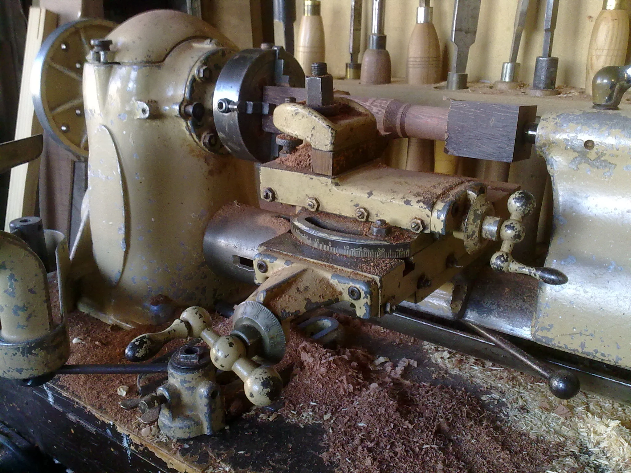 Lathing the shaft