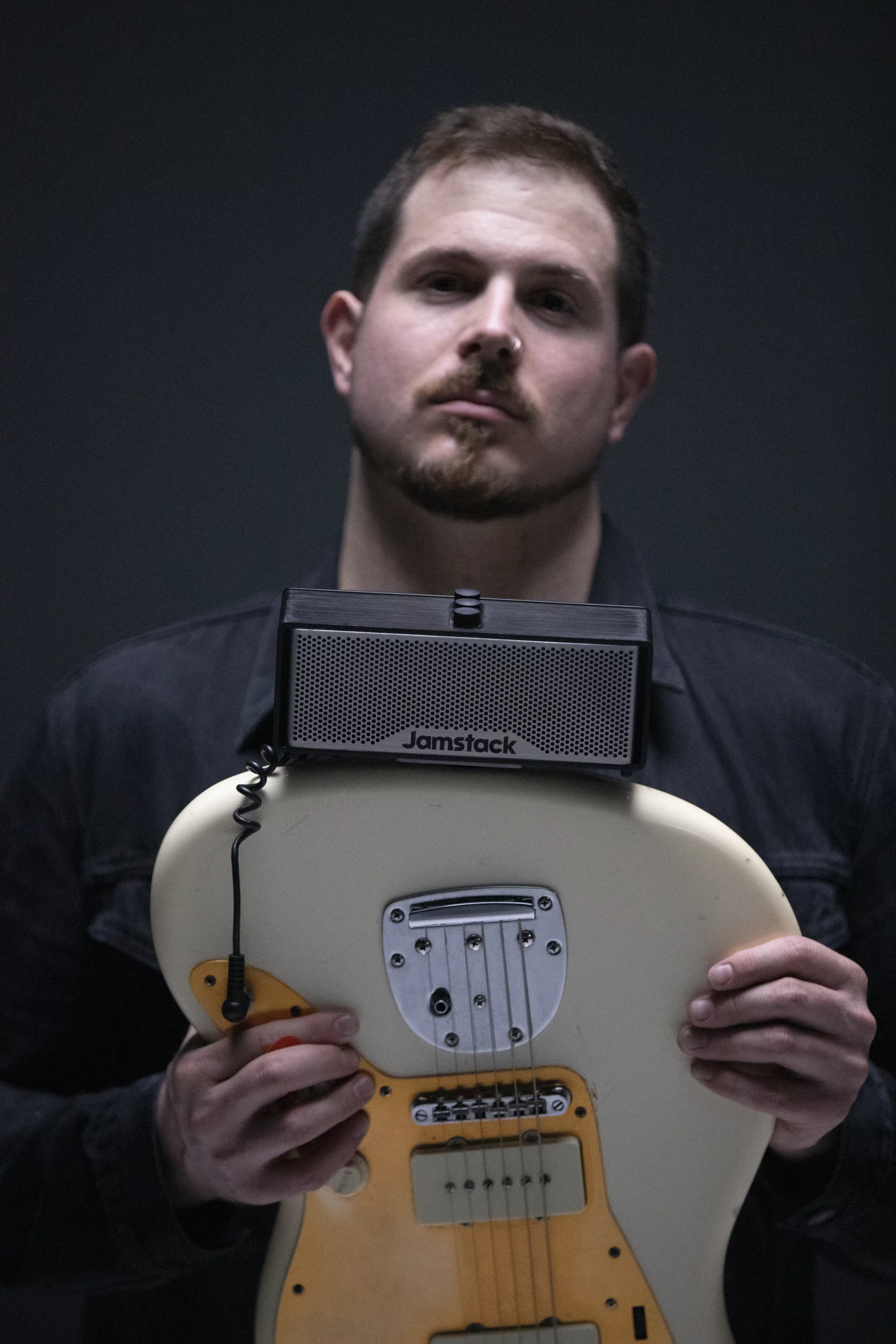 LEDs surrounding the control knobs on the top of the Jamstack 2 can let players know when they're in tune