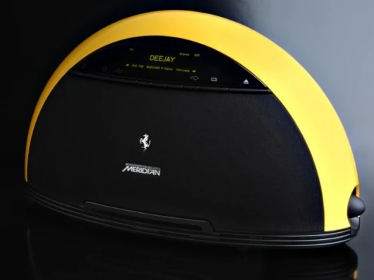 Meridian F80 home entertainment system