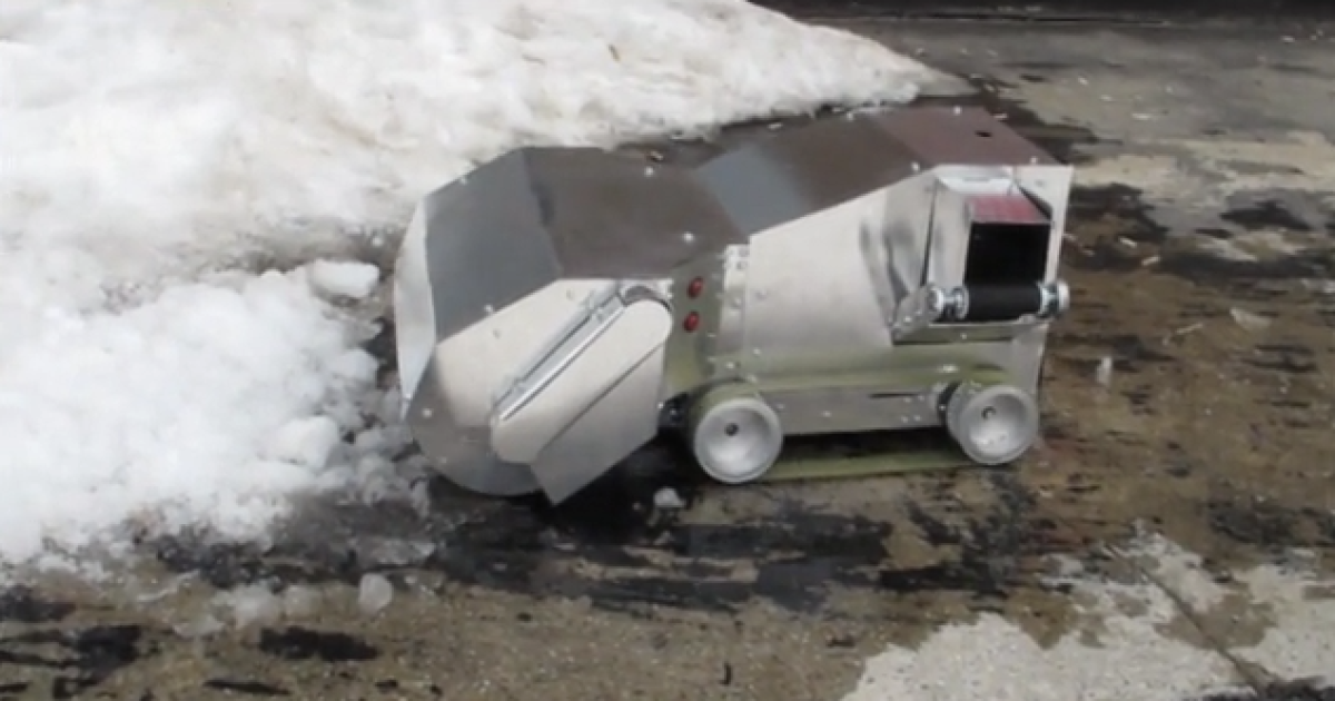 Multifunctional hybrid robot shovels snow and mows your lawn