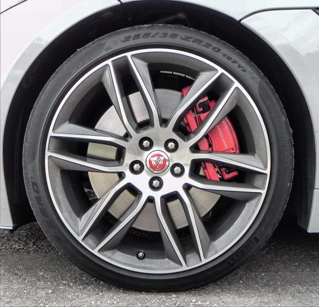 Beautiful 2016 Jaguar F-Type R Convertible wheel with red center cap and performance brakes