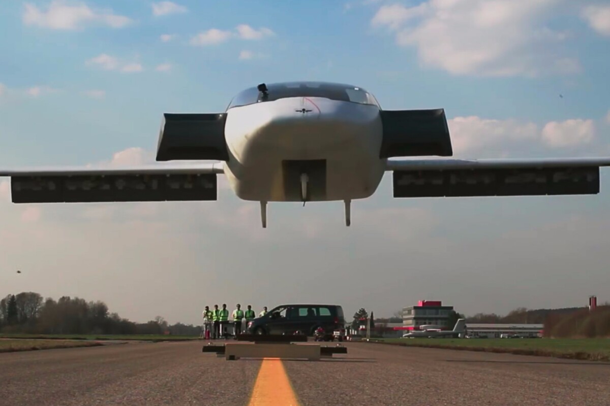 Lilium's two-seater Eagle prototype lifts off for the first time