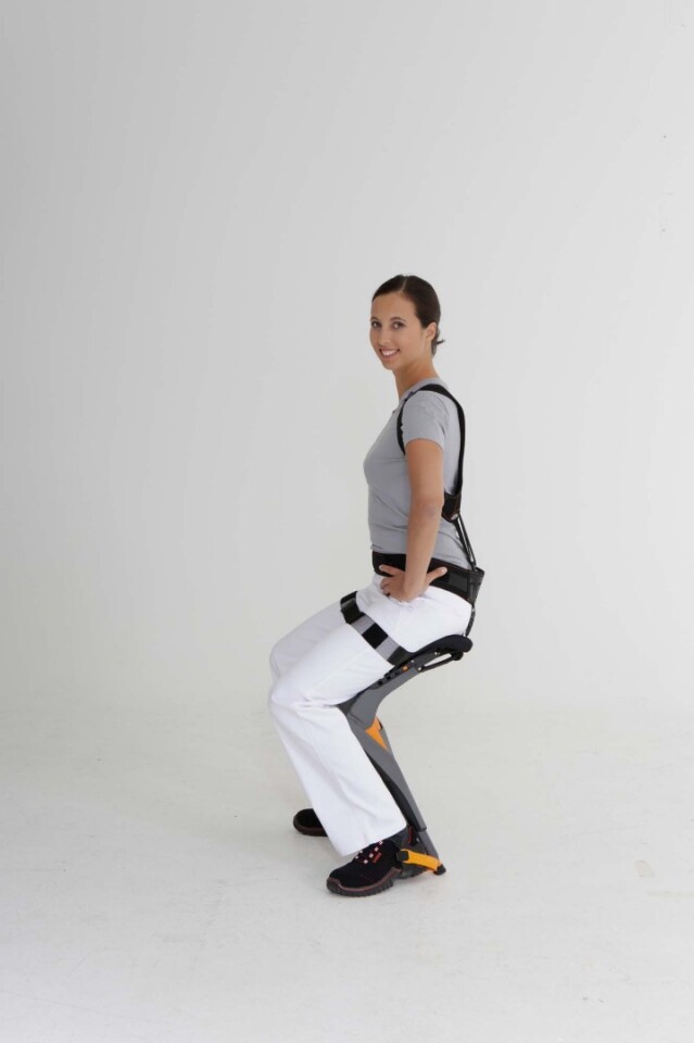 Have your chair and sit in it too – revisiting the wearable Chairless Chair