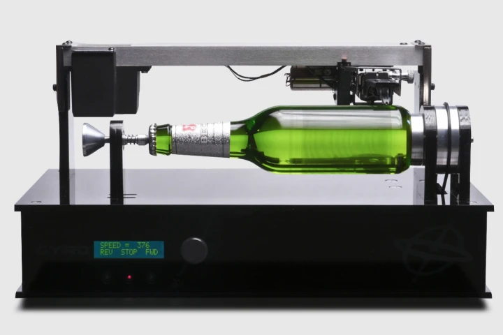 To promote its new record label, Beck's Brewery inscribed a simple beer bottle with music, which can be played like a 19th century phonograph cylinder