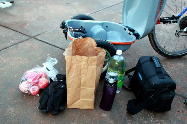 The Ridekick can hold 11 US gallons (42 liters) of cargo