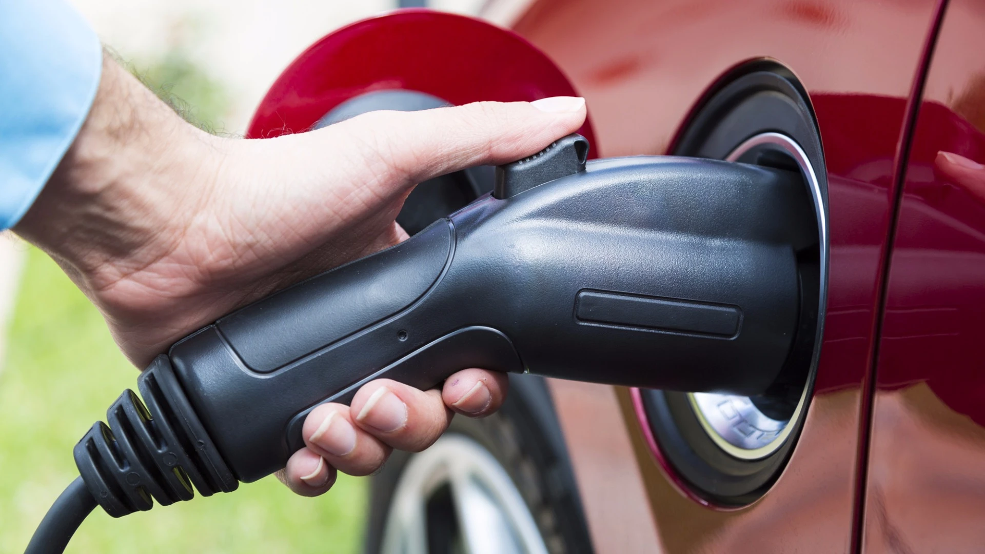StoreDot is aiming to enable EVs that charge in just five minutes