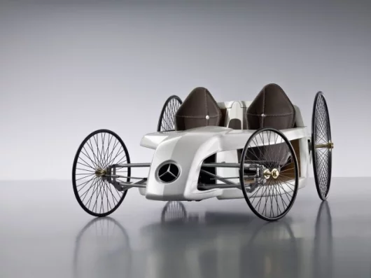 Mercedes Benz F-CELL Roadster